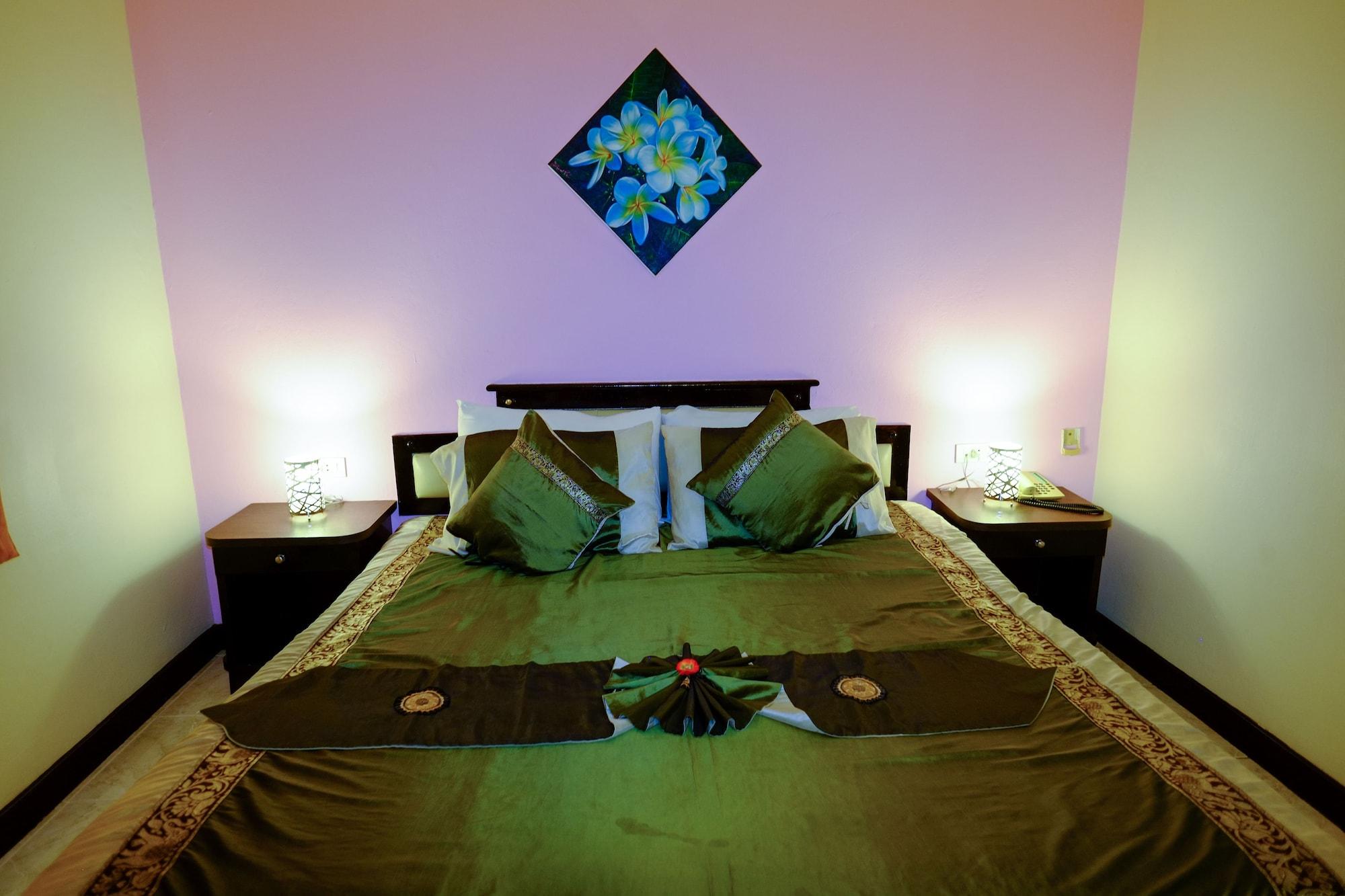 Adonis Guest House Patong Eksteriør billede