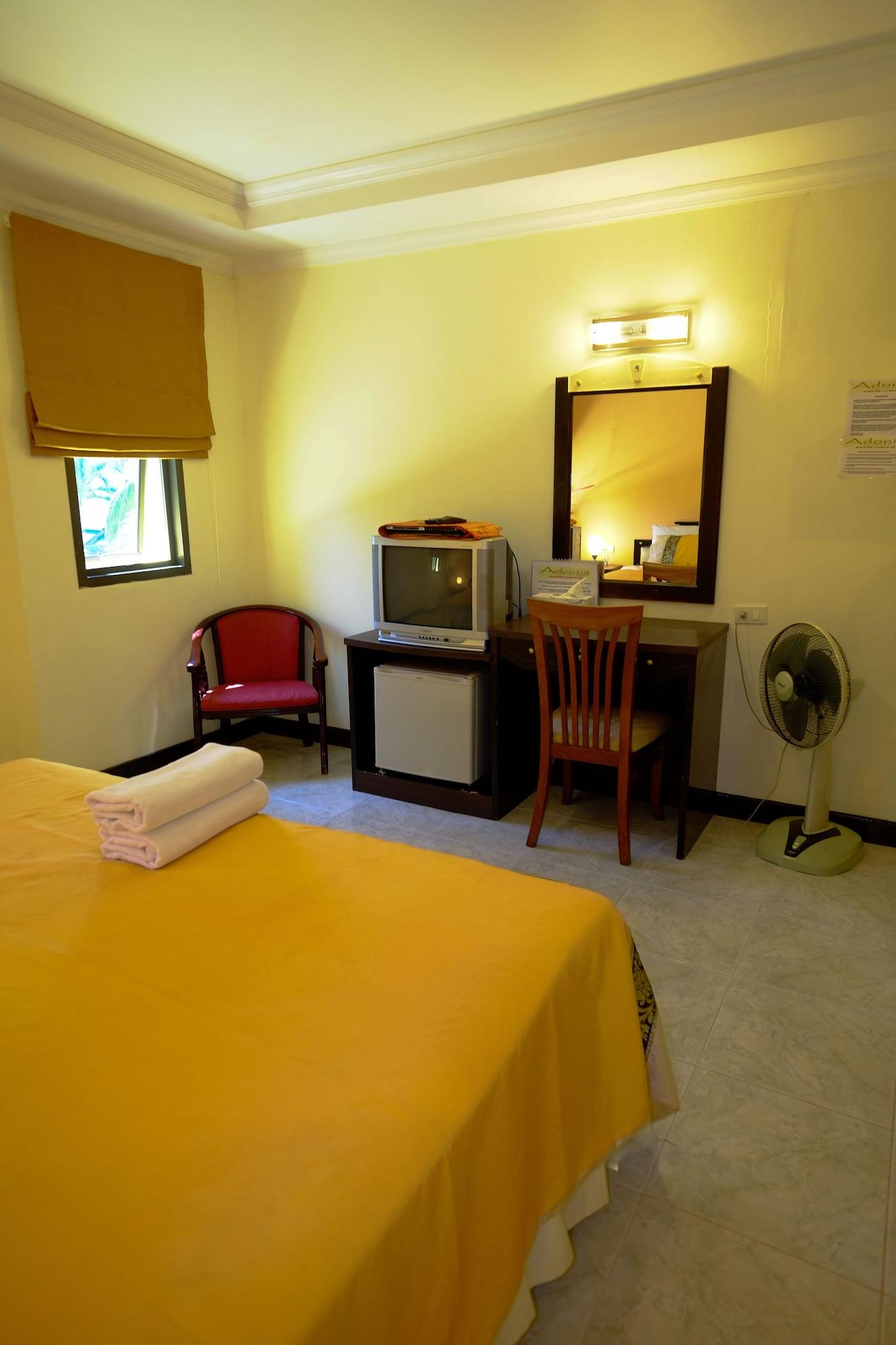 Adonis Guest House Patong Eksteriør billede