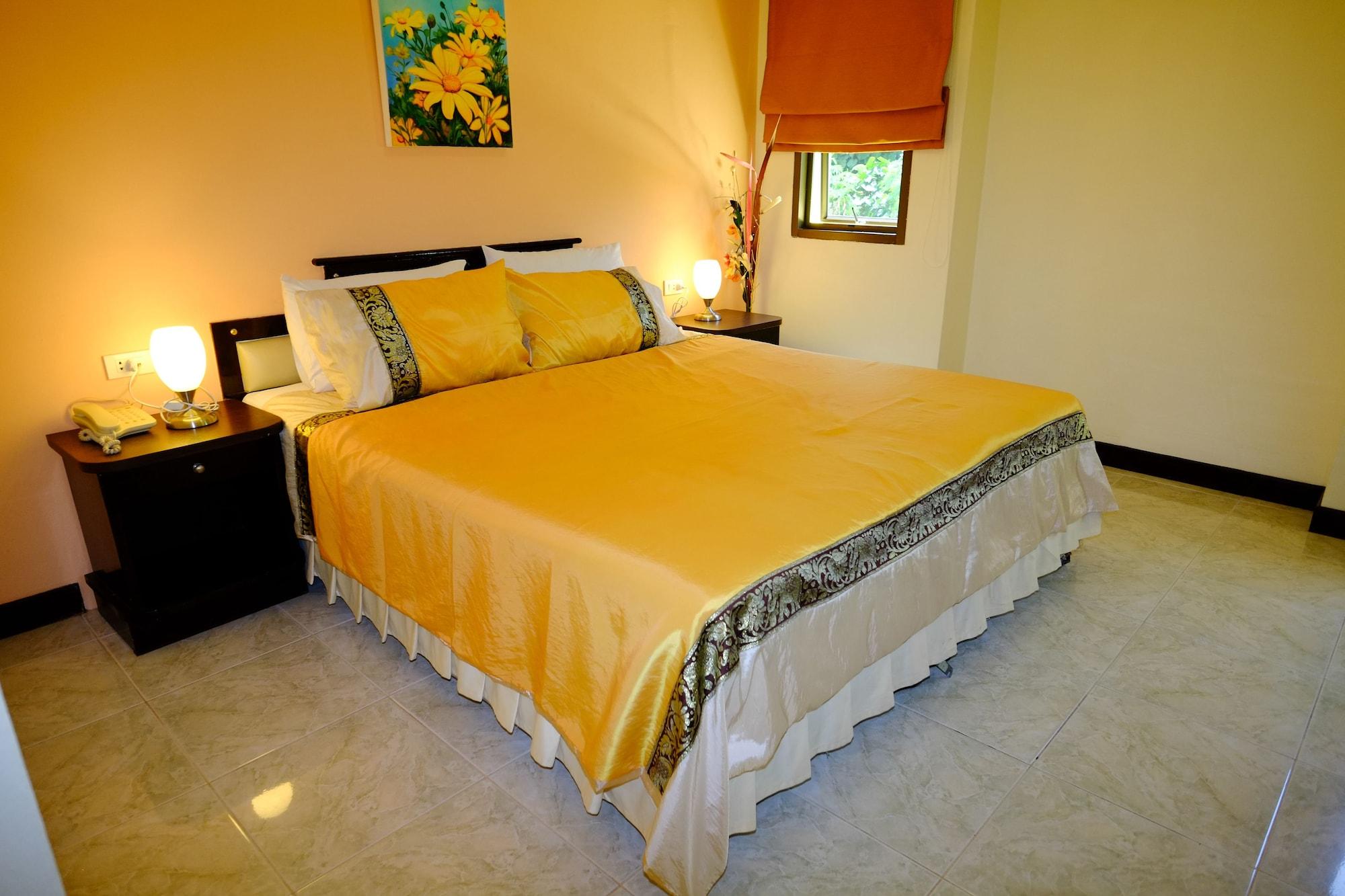 Adonis Guest House Patong Eksteriør billede