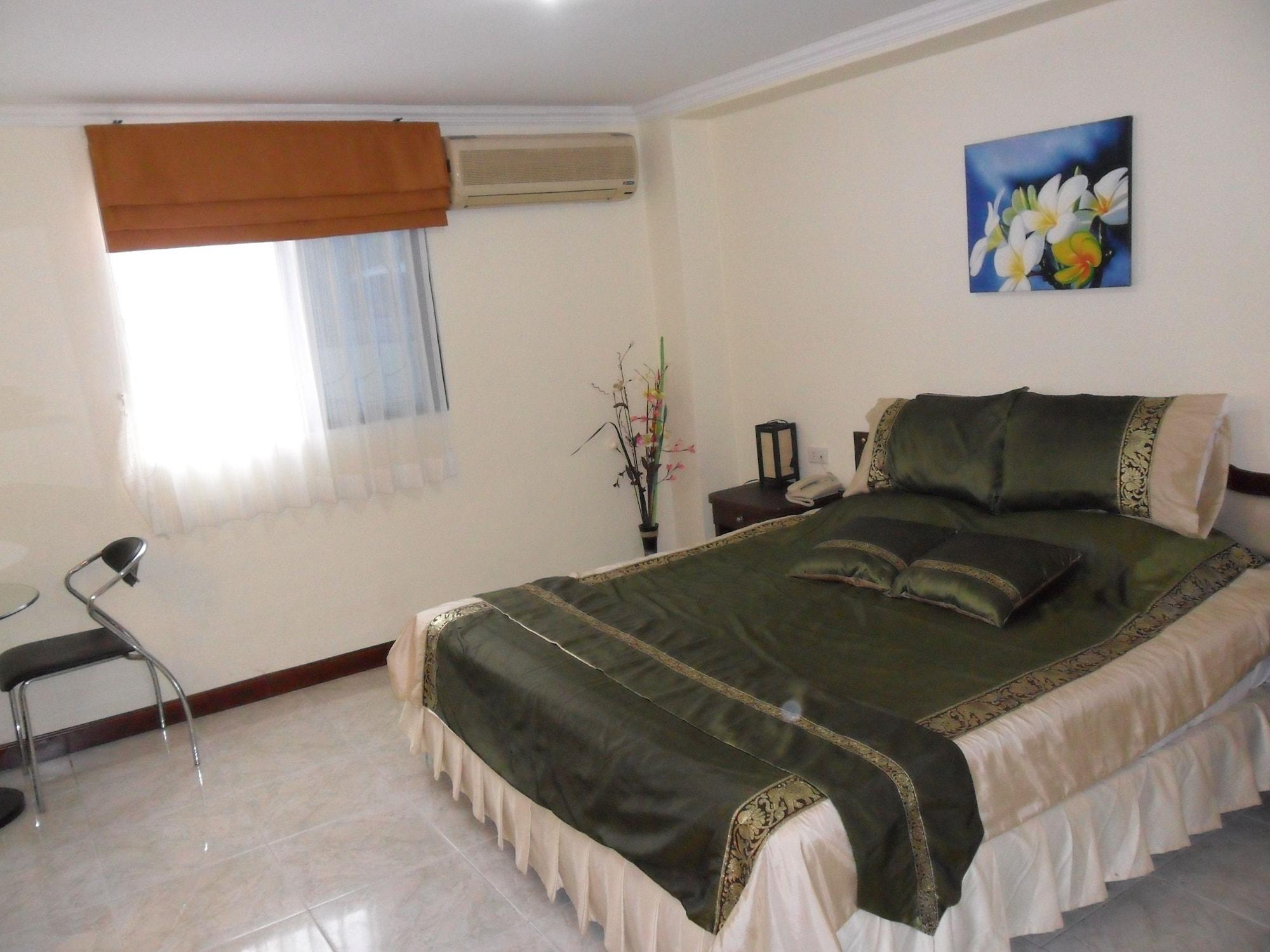 Adonis Guest House Patong Eksteriør billede