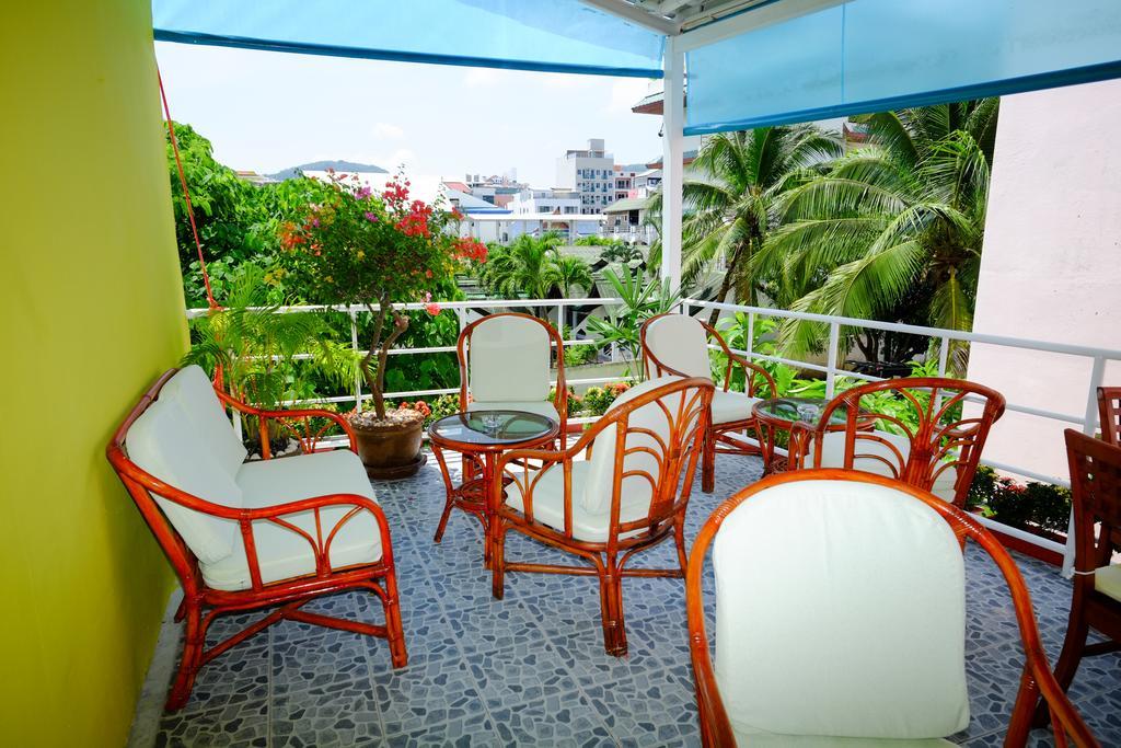 Adonis Guest House Patong Eksteriør billede