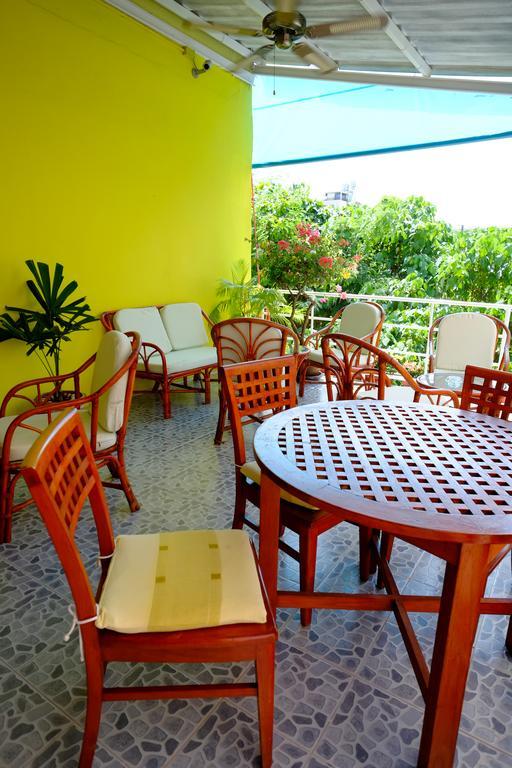 Adonis Guest House Patong Eksteriør billede