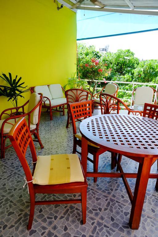 Adonis Guest House Patong Eksteriør billede