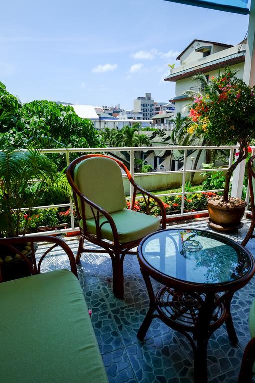Adonis Guest House Patong Eksteriør billede
