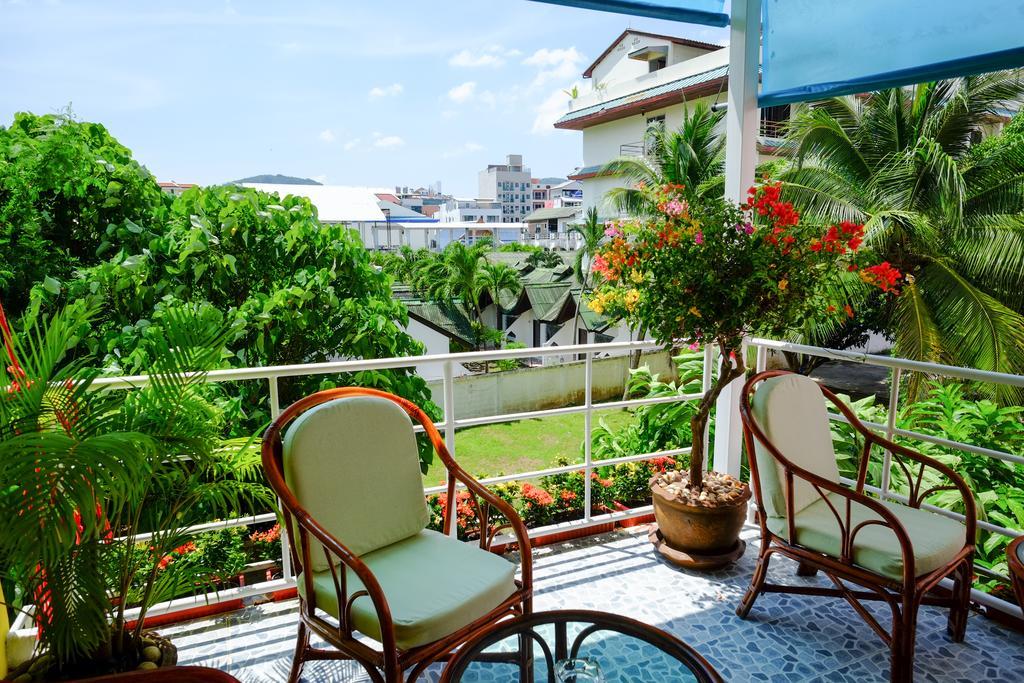 Adonis Guest House Patong Eksteriør billede