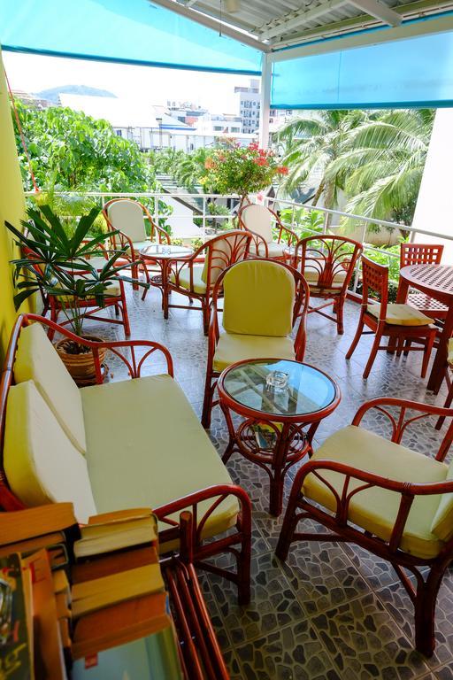 Adonis Guest House Patong Eksteriør billede