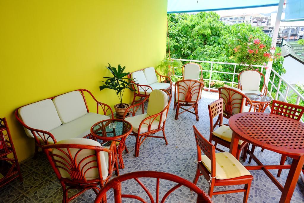 Adonis Guest House Patong Eksteriør billede